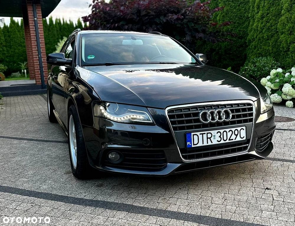 Audi A4 Avant - 30