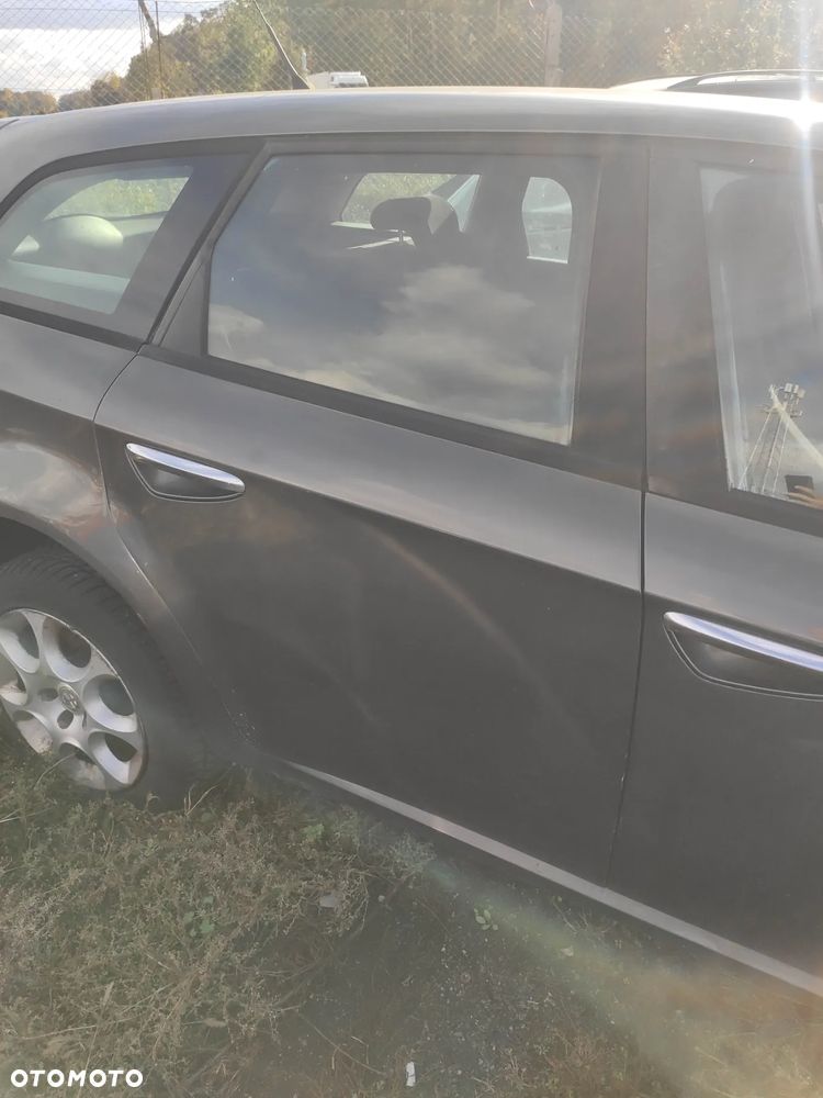 Alfa Romeo 159 kombi silnik 1.9 16v JTD 150km na części - 10