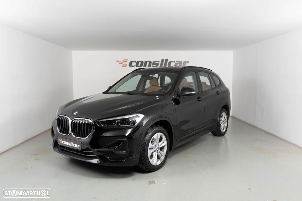 BMW X1 25 e xDrive Corporate Edition - 1