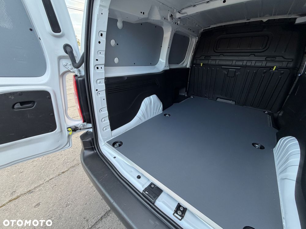Toyota Proace City - 22