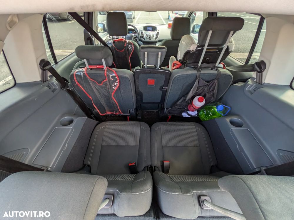 Ford Grand C-Max - 8
