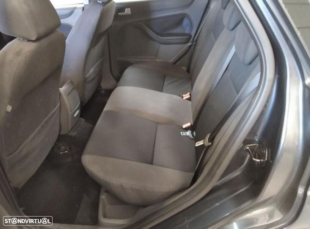 Ford Focus - 4