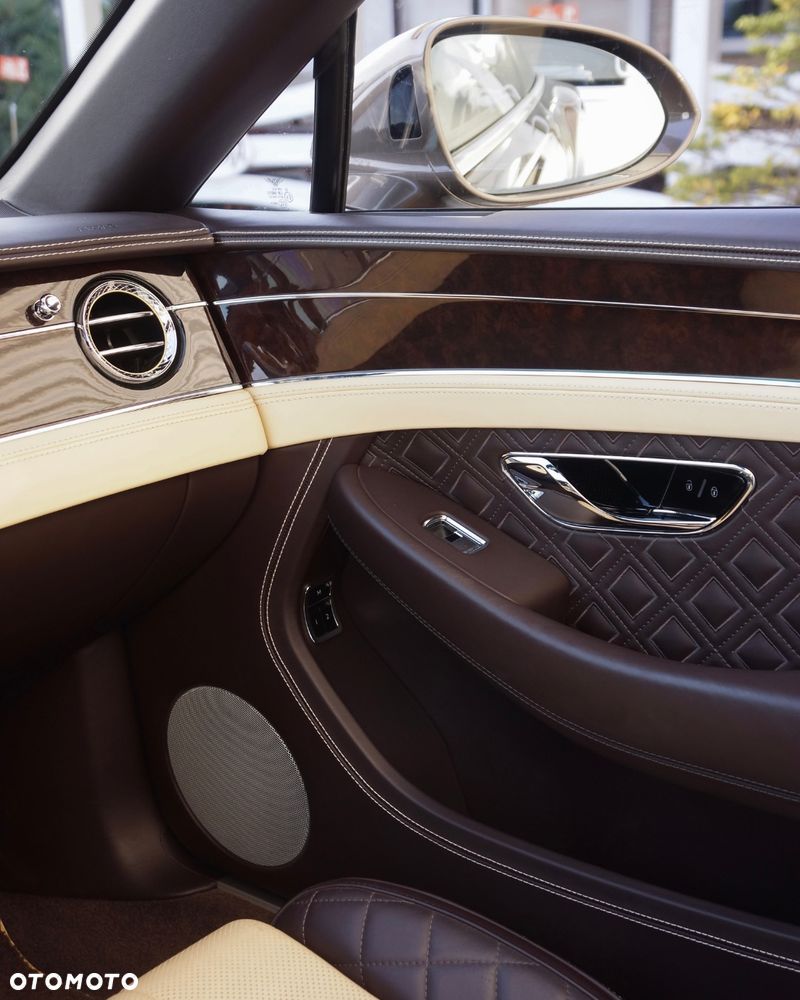 Bentley Continental GT - 12