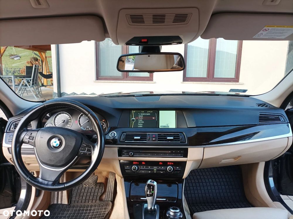 BMW Seria 5 530d xDrive - 16