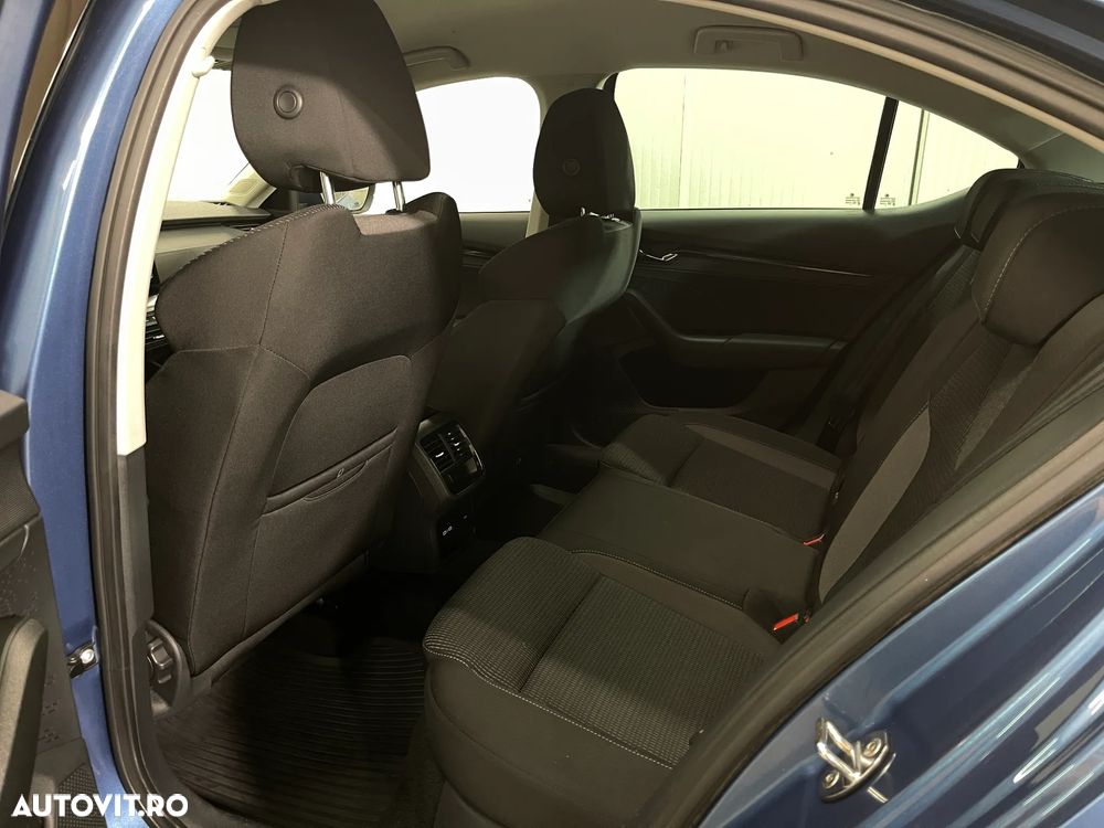 Skoda Octavia 2.0 TDI Ambition - 10