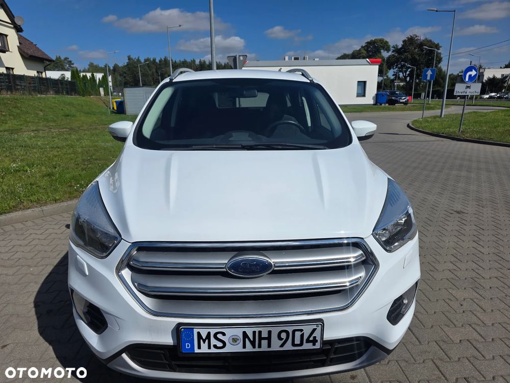 Ford Kuga 1.5 EcoBoost 2x4 Business Edition - 4