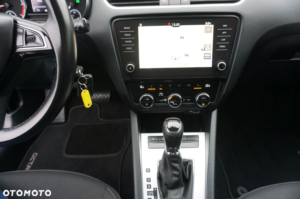 Skoda Octavia 2.0 TDI DSG Premium Edition - 35