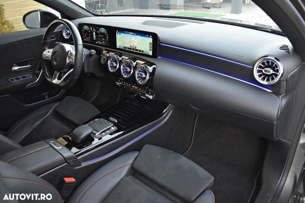 Mercedes-Benz A 250 e 8G-DCT Advanced AMG Line - 12