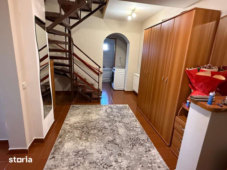 Apartament 4 camere decomandat cu scara interioara, Zona Sarari - Imagine principală: 3/19