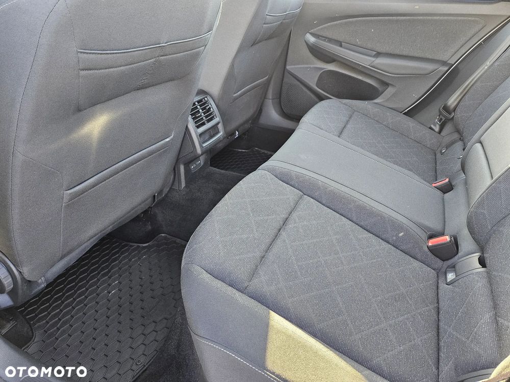 Volkswagen Golf VIII 2.0 TDI Life - 10