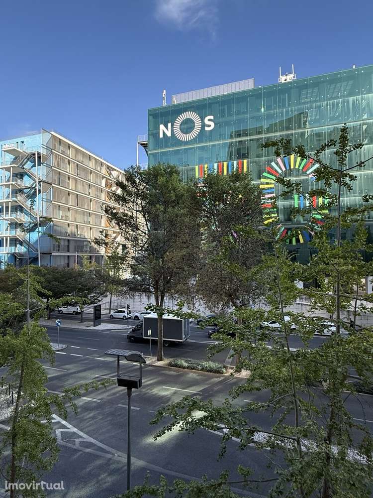 Escritório com vista panorâmica no coração do Parque das Nações - Grande imagem: 3/14