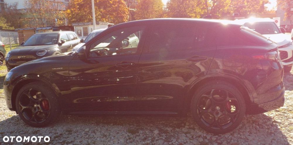 Alfa Romeo Stelvio - 9
