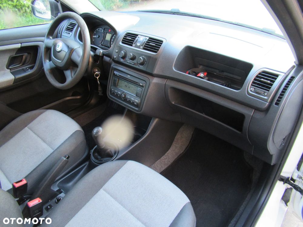 Skoda Fabia 1.2 HTP Classic - 24