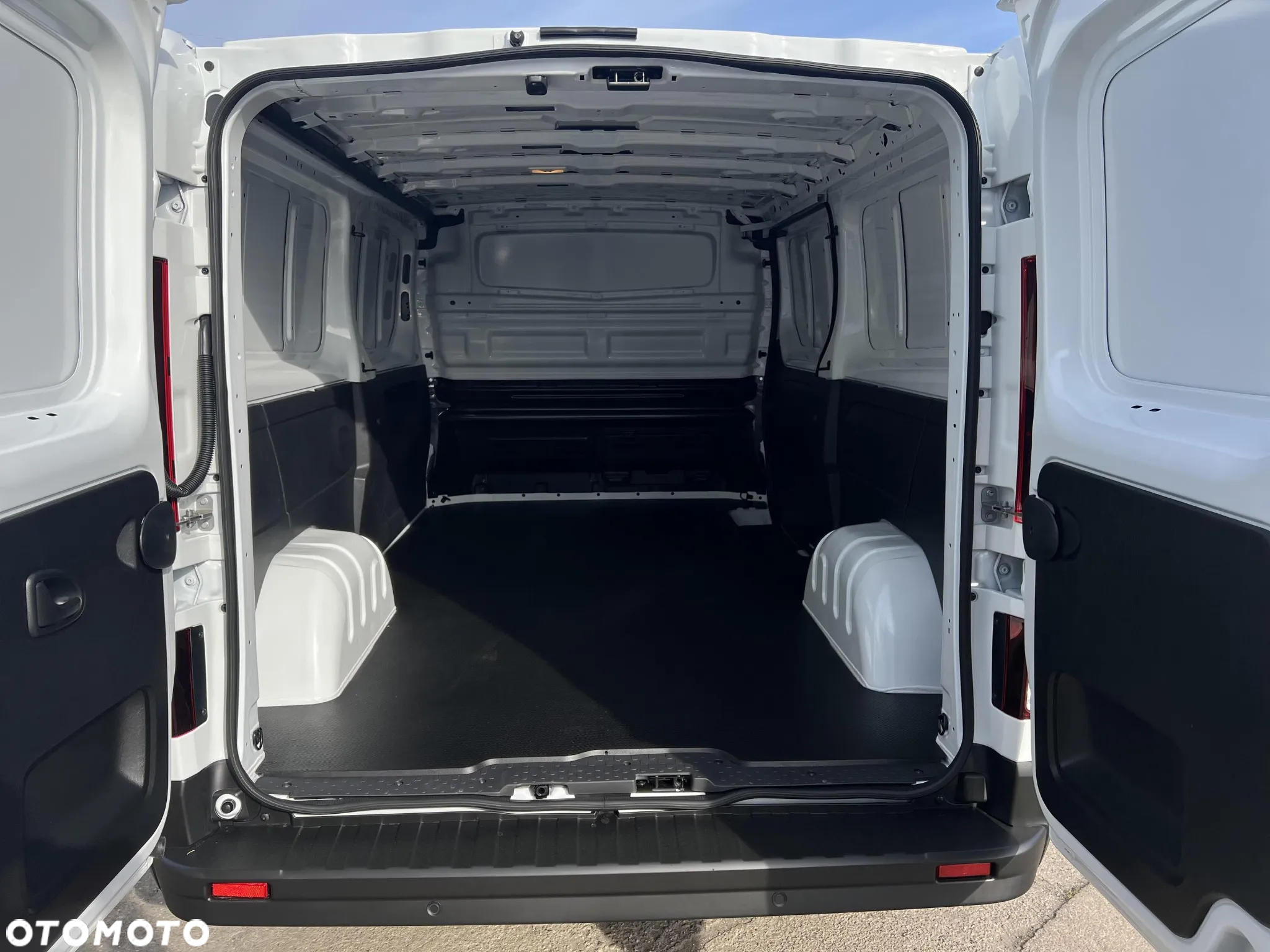 Renault Trafic - 17