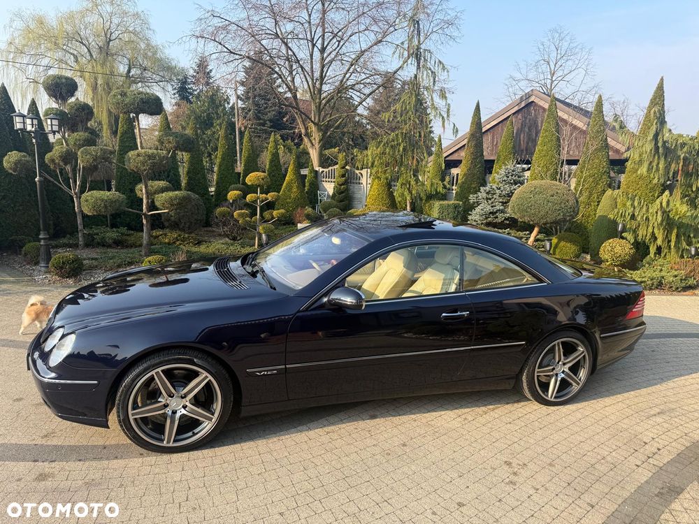 Mercedes-Benz CL - 33