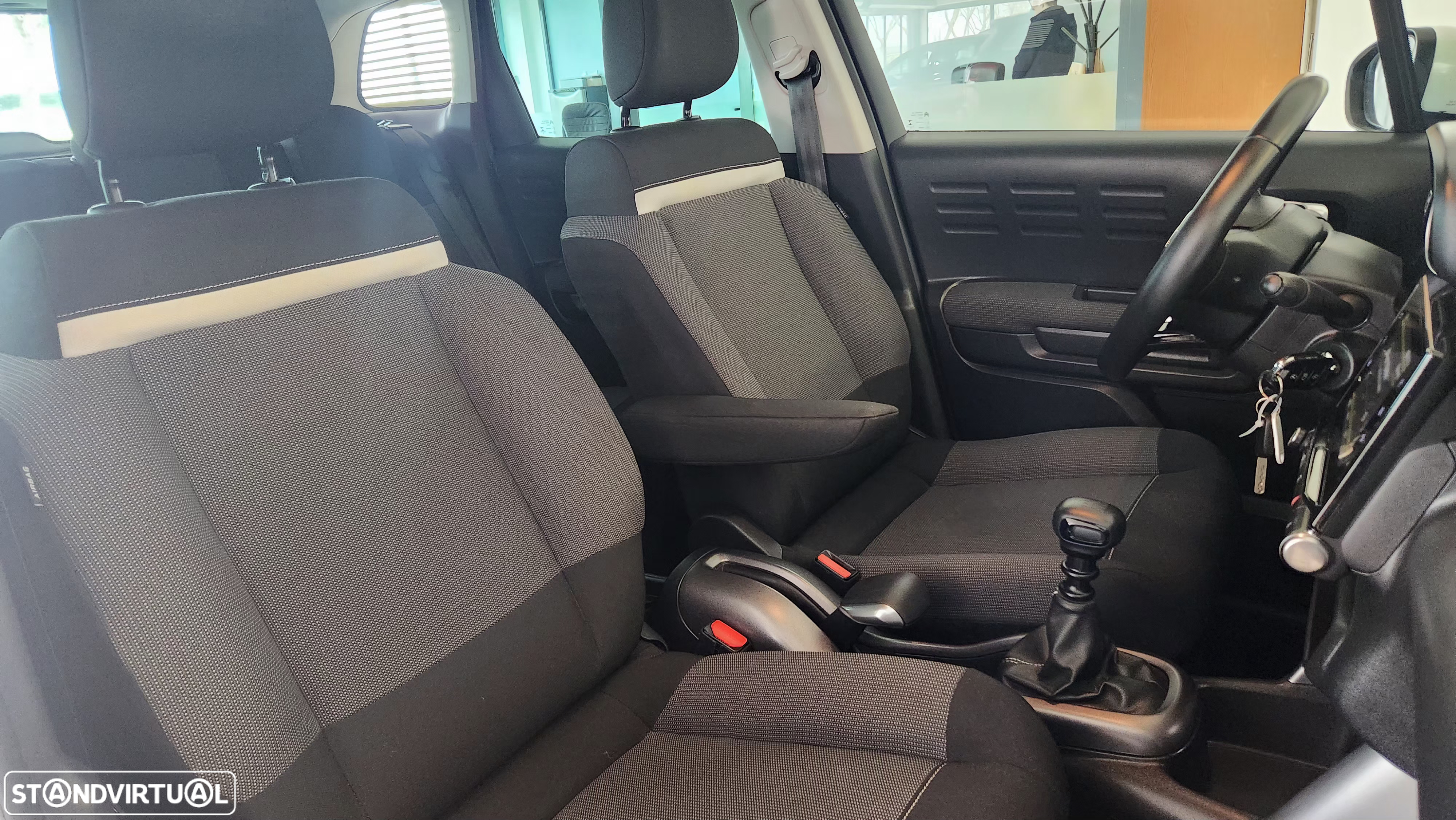 Citroën C3 Aircross 1.5 BlueHDi Shine S&S - 57