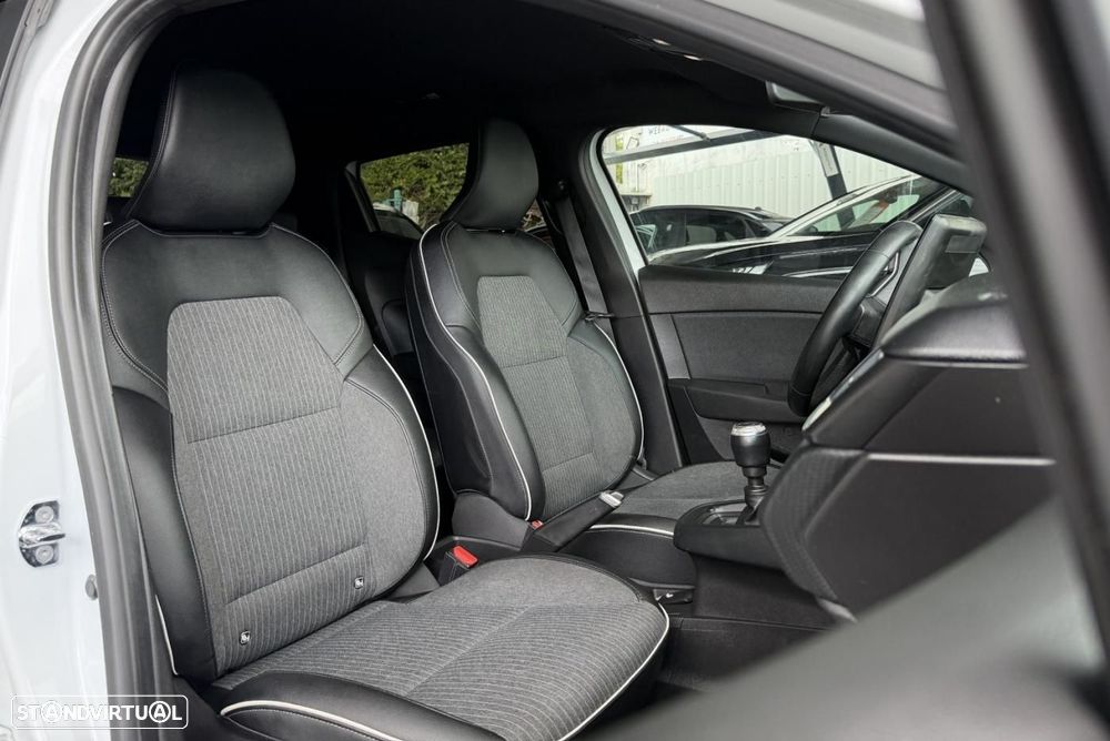 Renault Clio 1.5 Blue dCi Intens - 11