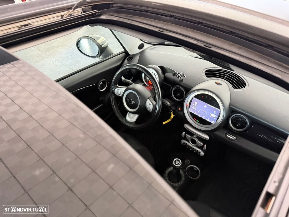 MINI Clubman Cooper D - 15