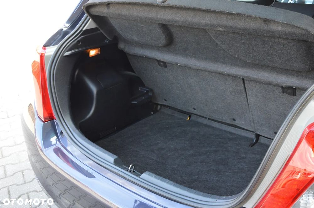 Toyota Yaris 1.33 Dynamic - 22