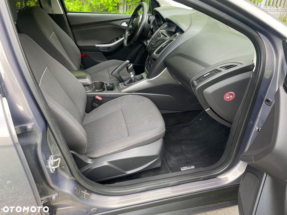 Ford Focus 1.6 TDCi DPF Start-Stopp-System Titanium - 24