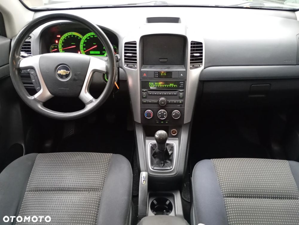 Chevrolet Captiva 2.4 2WD 5 Sitzer LS - 38