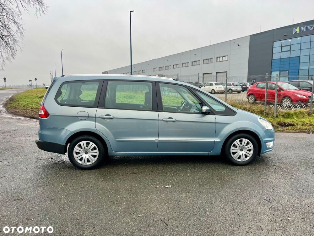 Ford Galaxy - 3