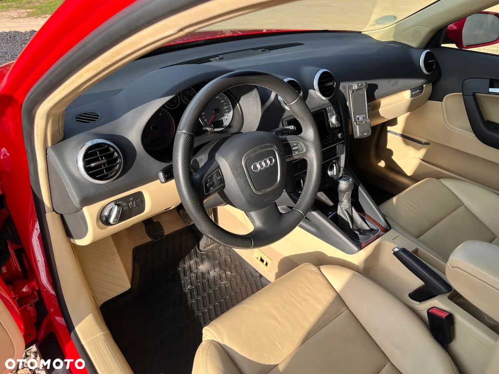 Audi A3 Sportback 2.0 TDI DPF quattro Ambition - 24