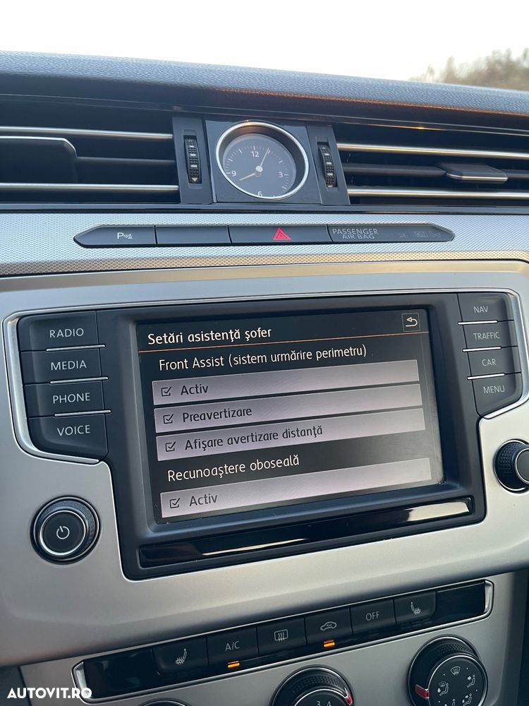 Volkswagen Passat 2.0 TDI DSG Comfortline - 20