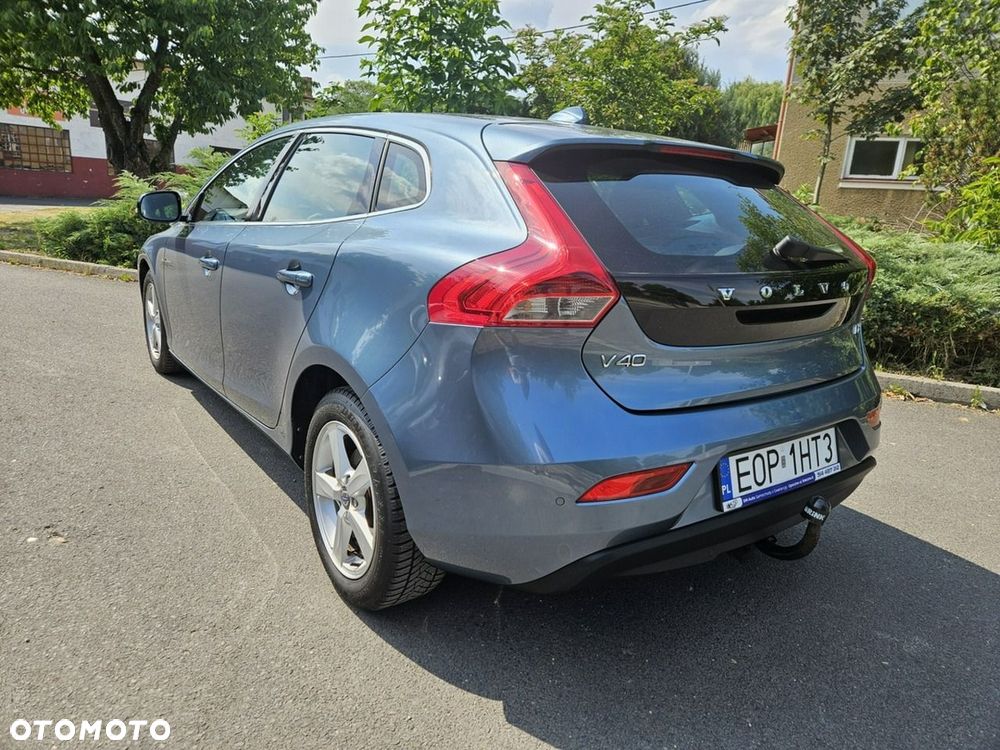Volvo V40 D2 Momentum - 3