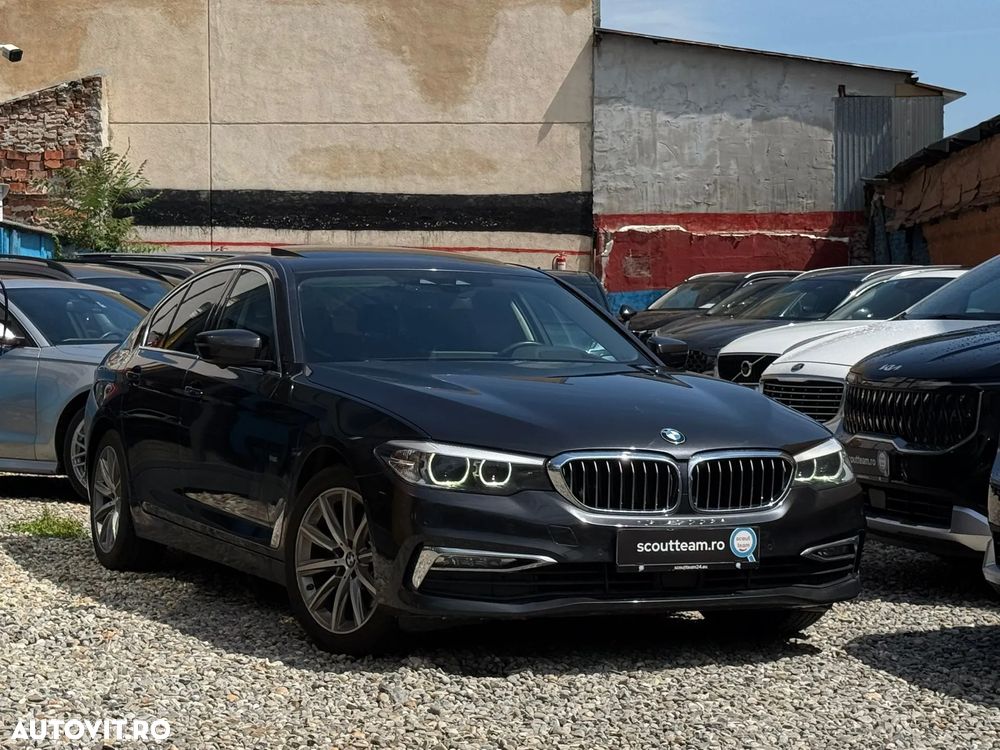 BMW Seria 5 520i Aut. Luxury Line - 4