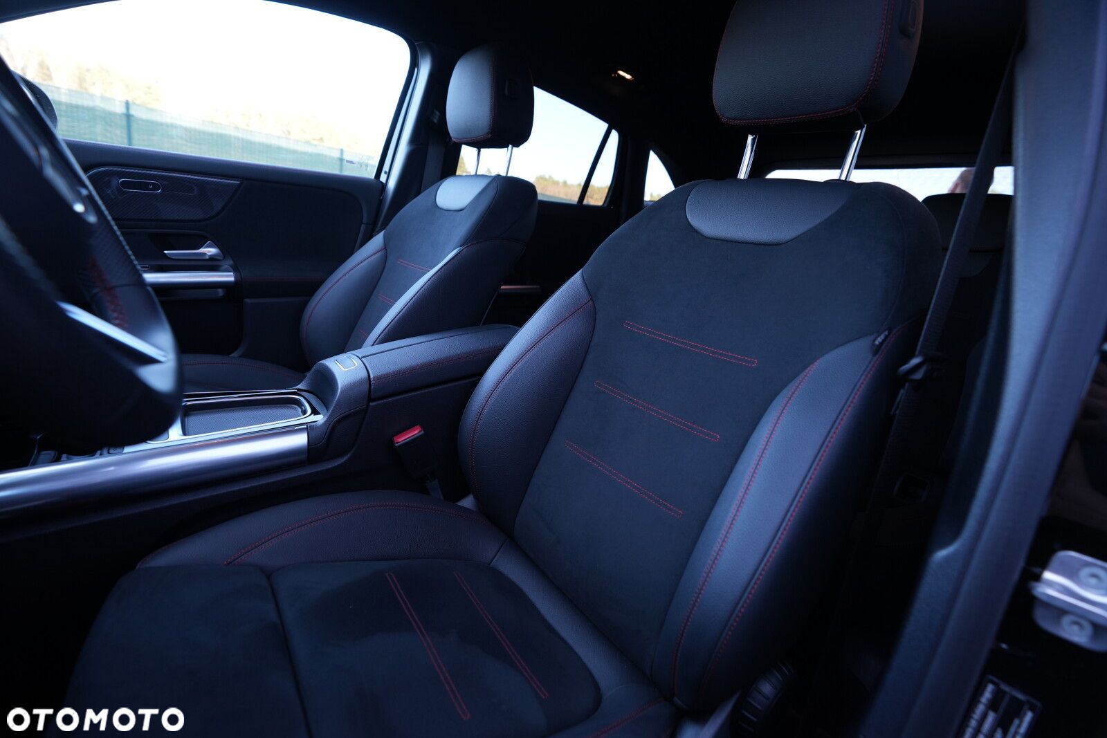 Mercedes-Benz GLA 200 AMG Line - 14