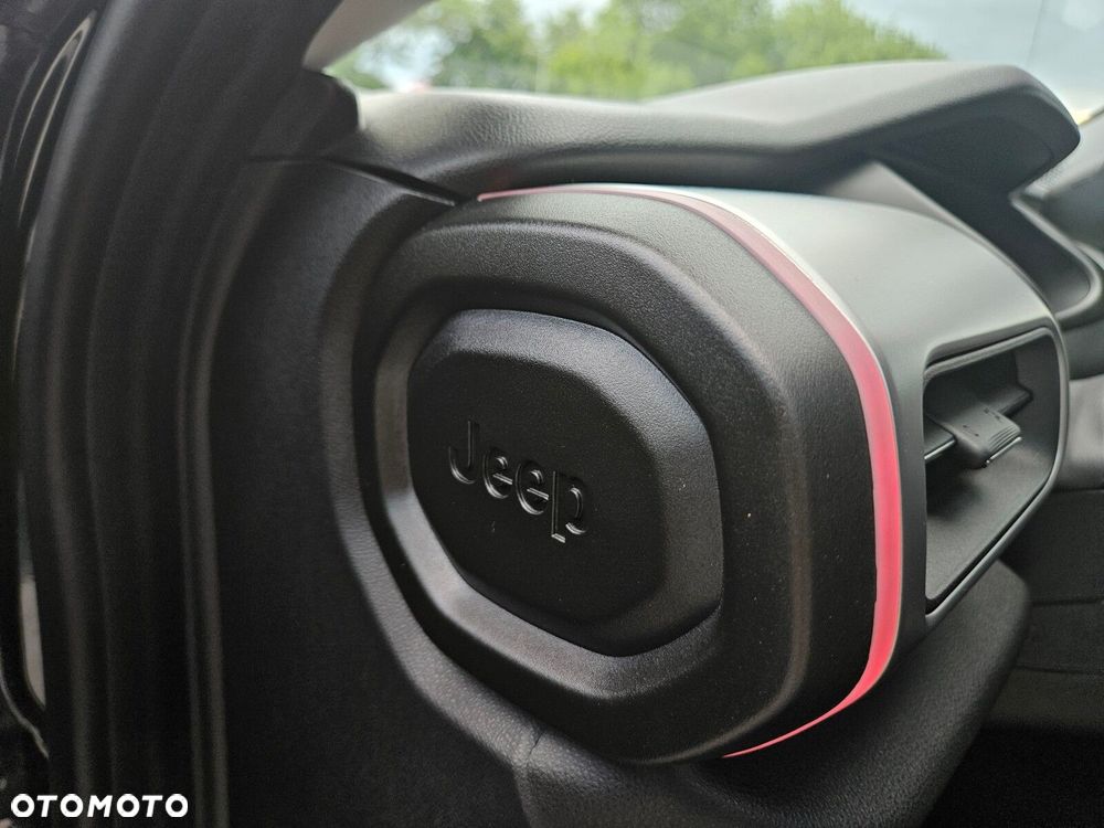 Jeep Avenger 1.2 GSE T3 Altitude Winter Edition FWD - 33