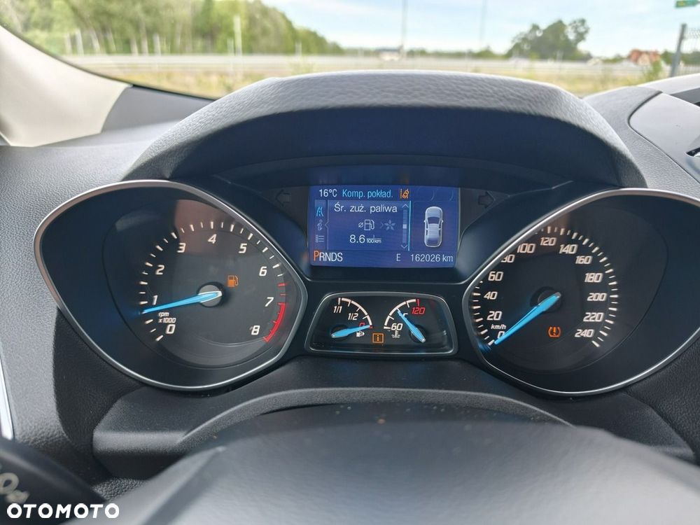 Ford Kuga - 31