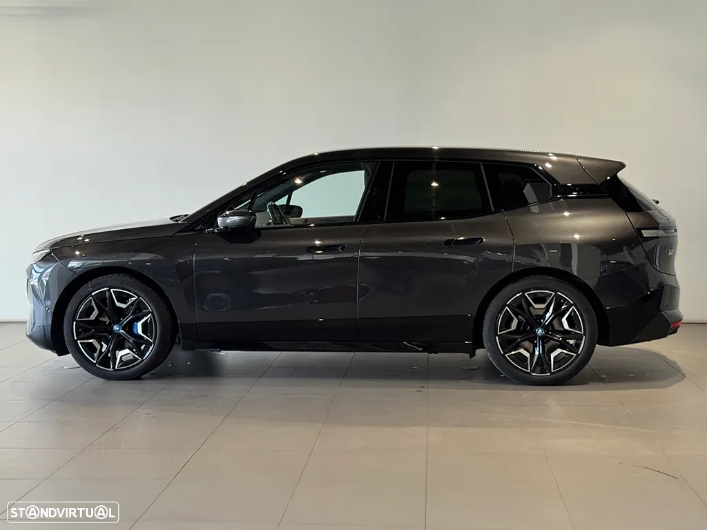 BMW iX xDrive 50 Pack Desportivo - 3