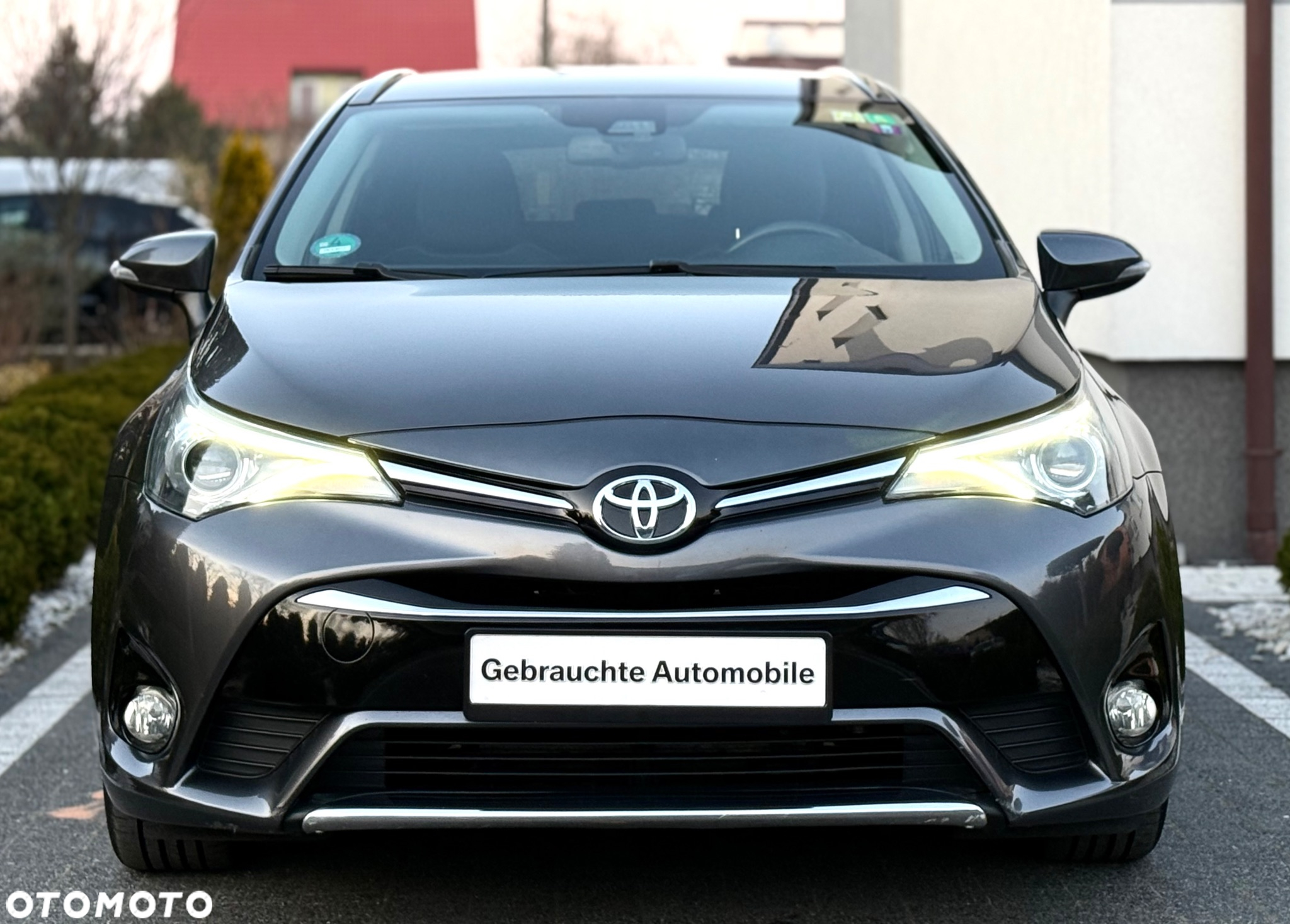 Toyota Avensis Touring Sports 1.8 Edition S+ - 2