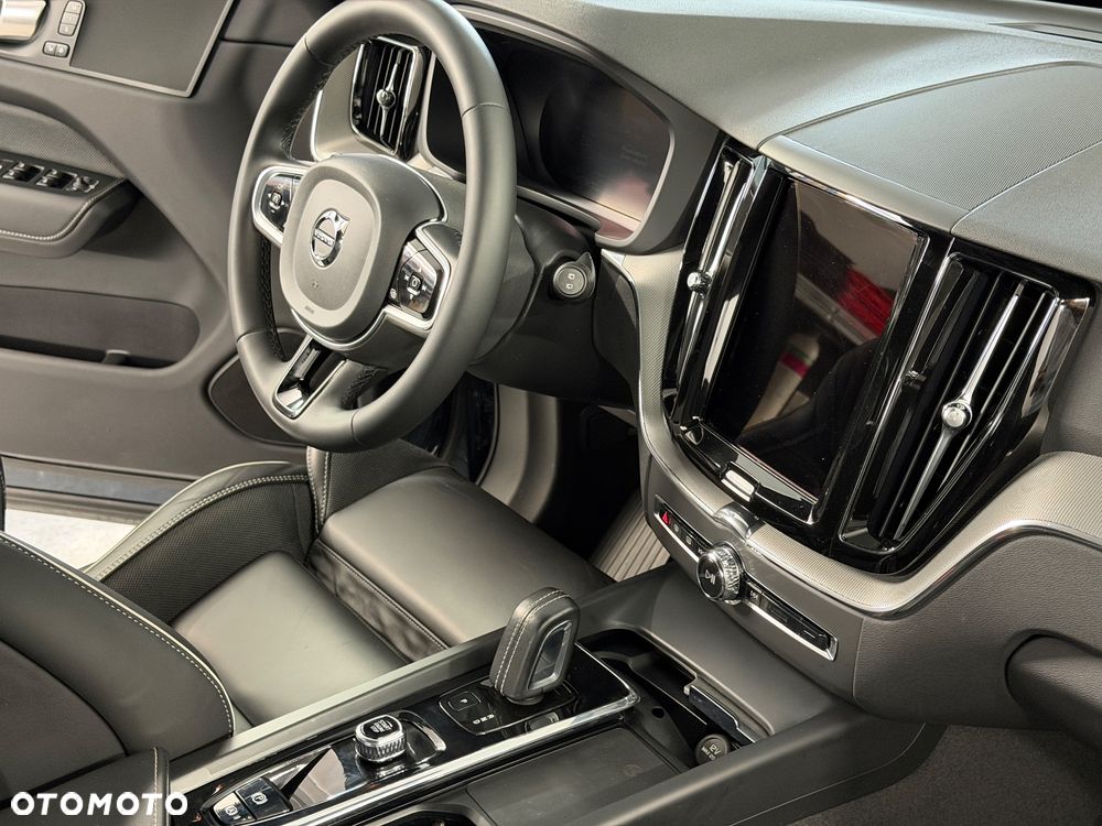 Volvo XC 60 - 8