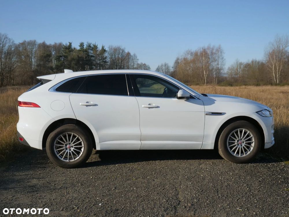 Jaguar F-Pace 2.0 i4D RWD Pure - 14