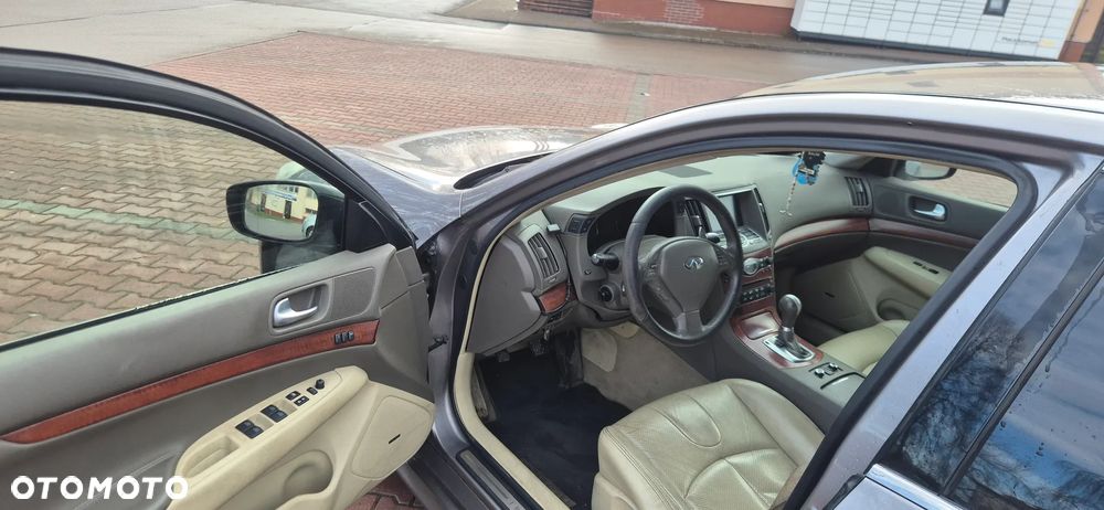 Infiniti G S - 7