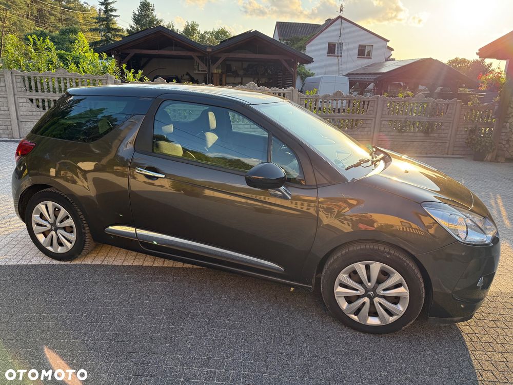 Citroën DS3 1.6 e-HDi SoChic - 4