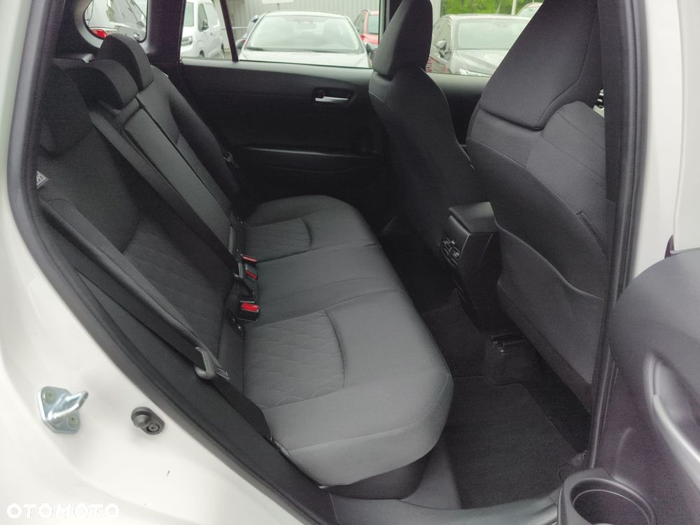Toyota Corolla Cross - 10