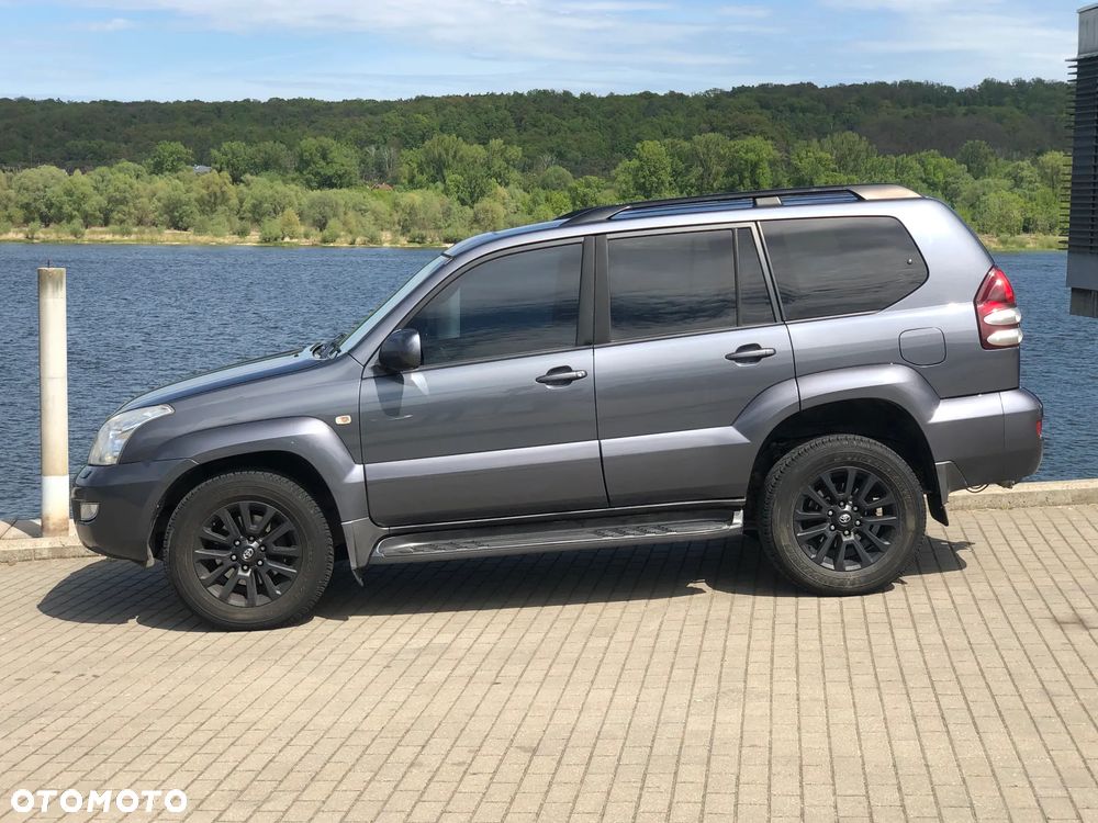 Toyota Land Cruiser - 8