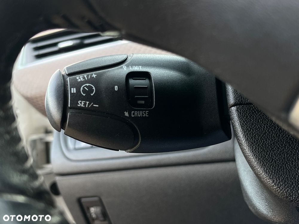 Peugeot 2008 1.4 HDi Active - 20