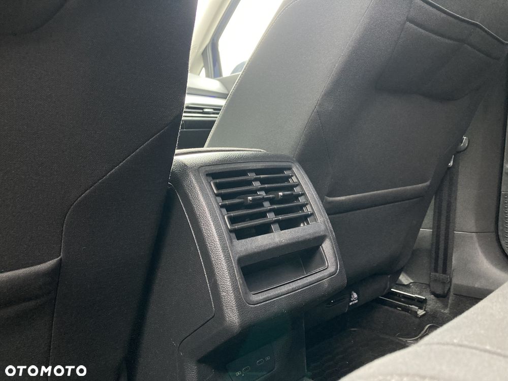 Volkswagen Golf 1.5 TSI BMT Comfortline - 16