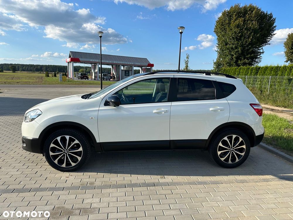 Nissan Qashqai 1.6 dCi 4 x 4 DPF Start/Stop tekna - 3