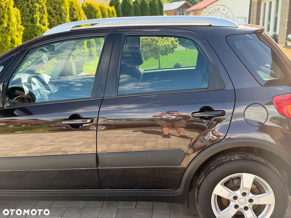 Suzuki SX4 1.6 VVT 4x4 Comfort - 33