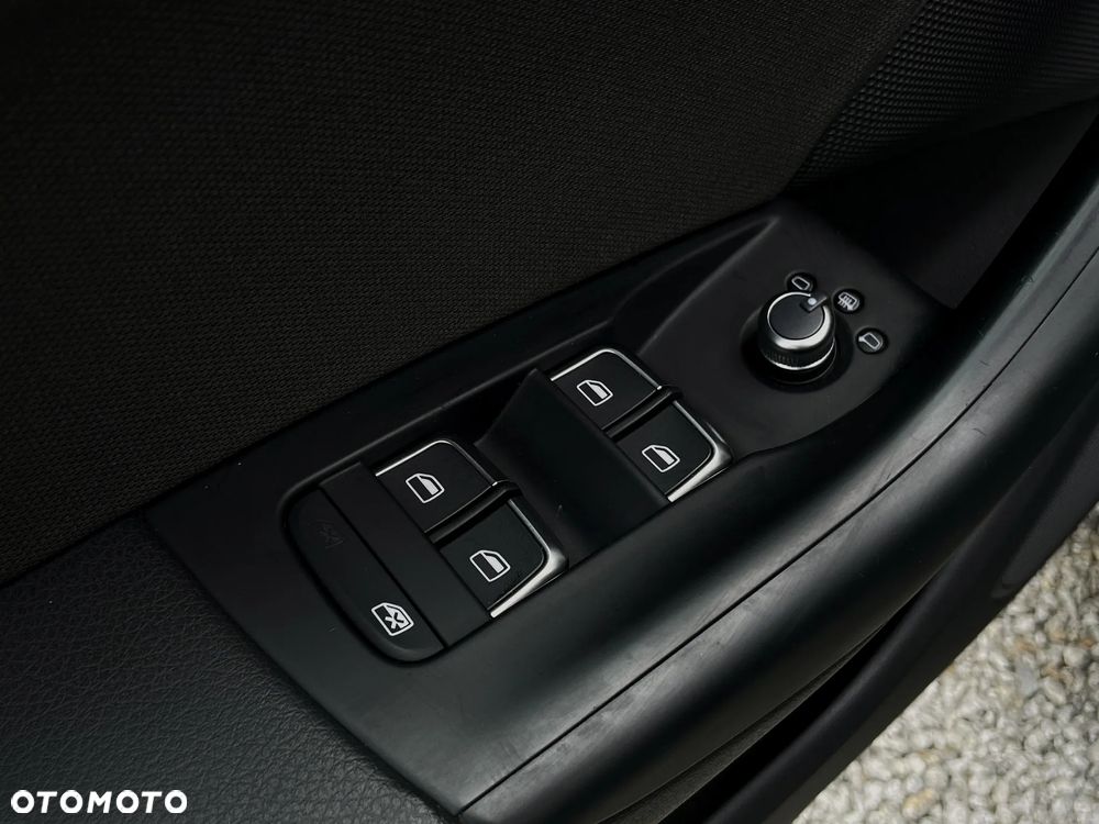 Audi Q3 1.4 TFSI Sport S tronic - 35