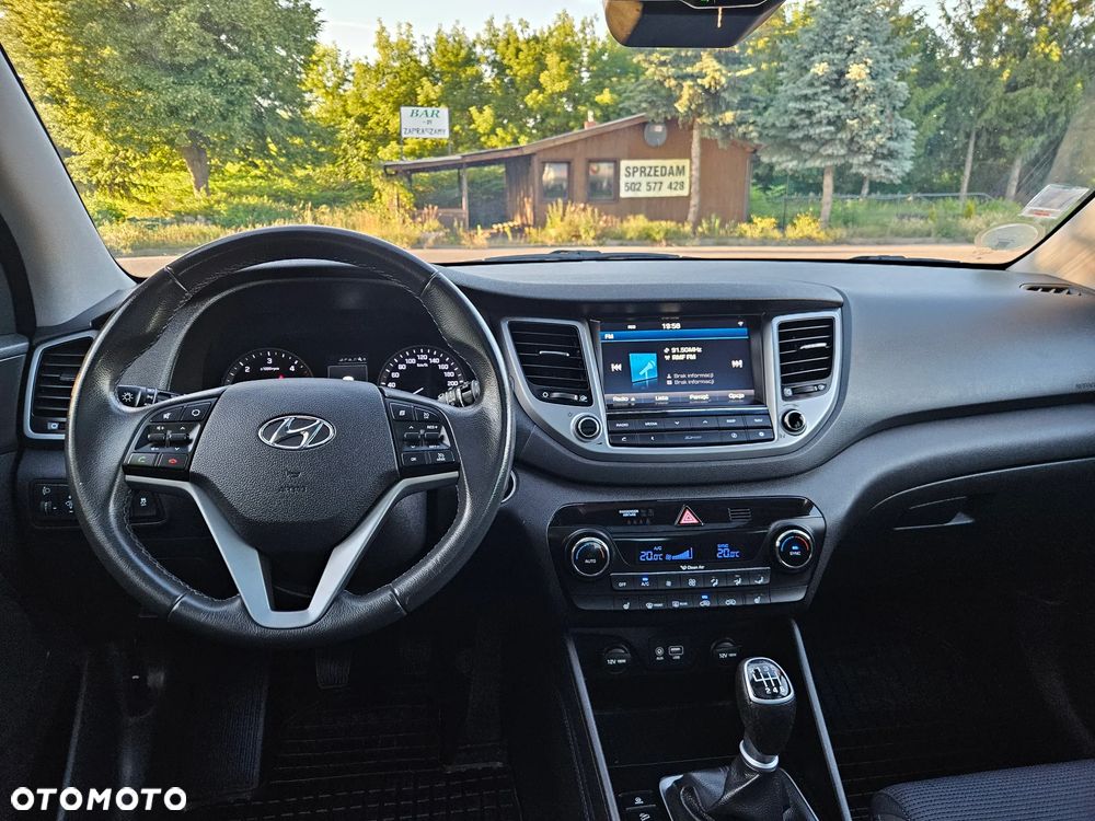 Hyundai Tucson blue 1.7 CRDi 2WD Style - 26