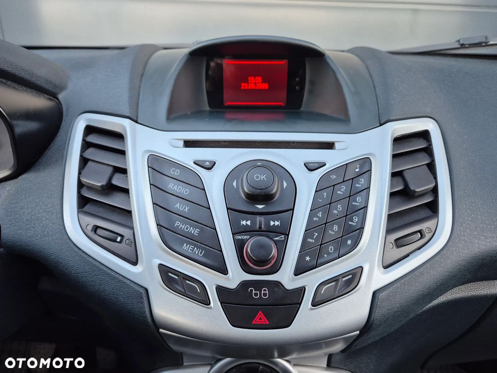 Ford Fiesta 1.25 Silver X (Trend) EU5 - 16