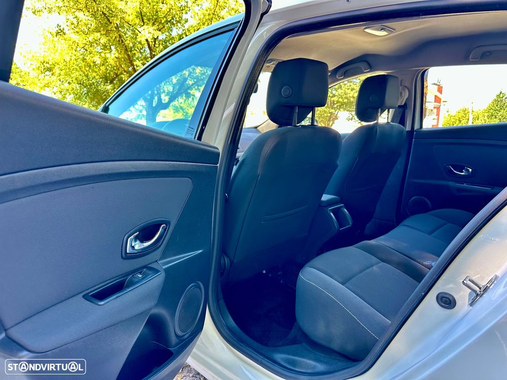 Renault Mégane 1.5 dCi Dynamique - 18
