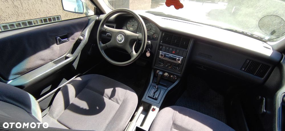 Audi 80 2.0 E - 21